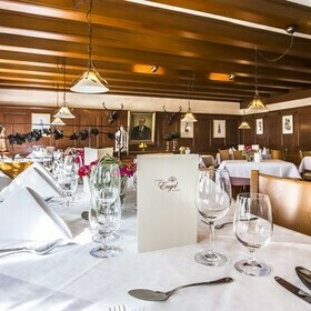 Tischgedecke im Gasthaus goldener Engel im Glottertal