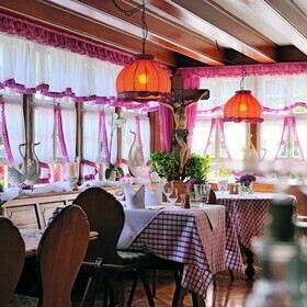 Blick durch die Stube im Gasthaus goldener Engel