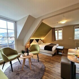 Doppelzimmer mit Sitzbereich im Gasthaus goldener Engel